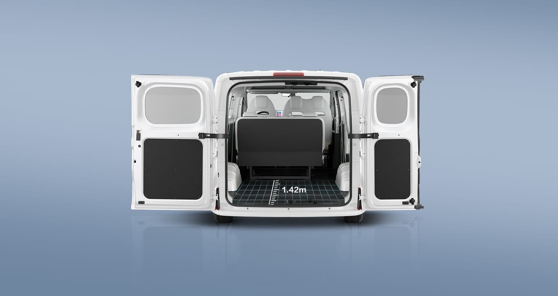 MAXUS Dana V1 Electric Van 2026 — فان بضائع كهربائي مدمج للتصدير, الأبواب الخلفية مفتوحة تُظهر طول تحميل 1.42 m