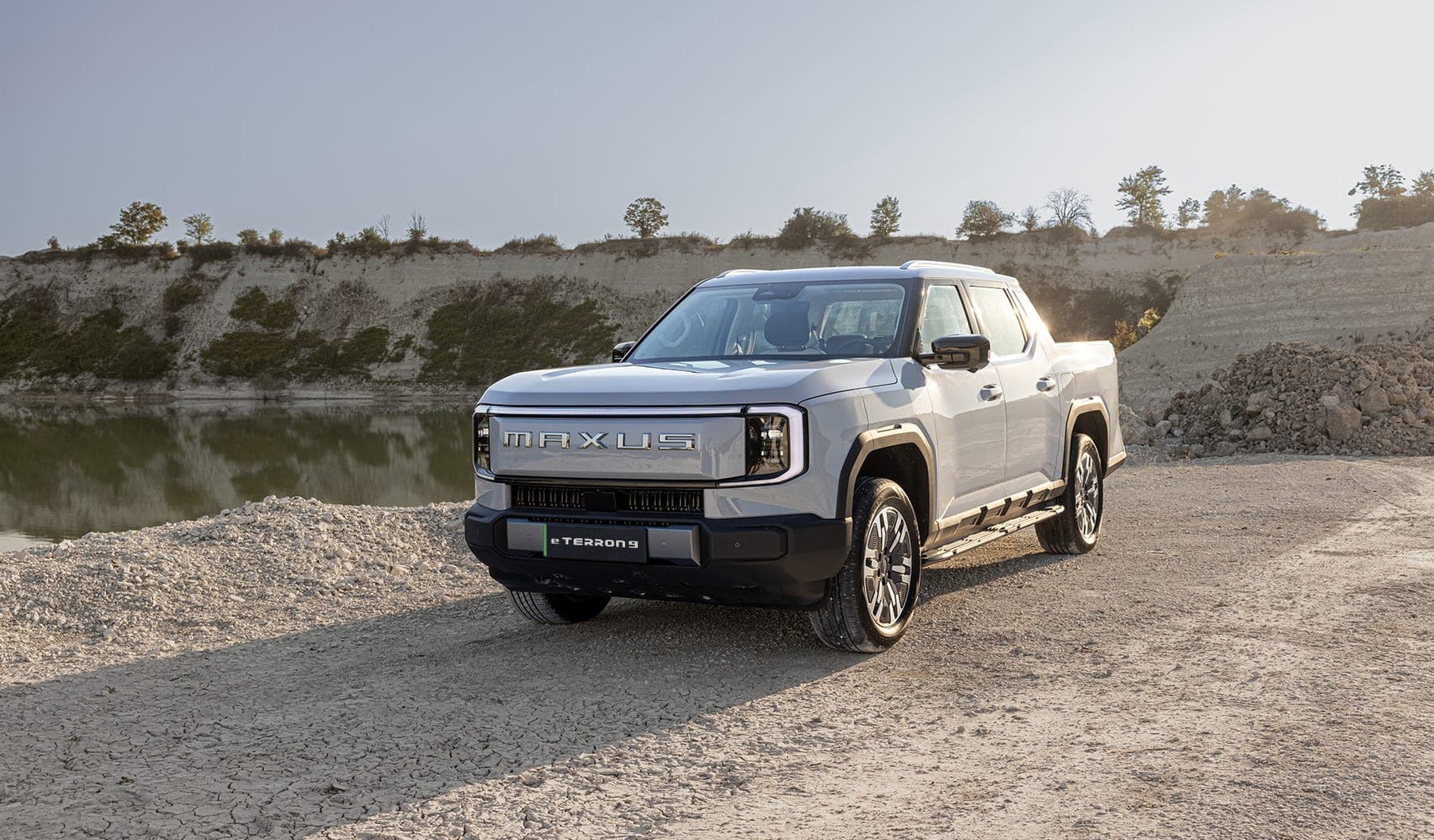 MAXUS eTerron 9 2026 — بيك أب كهربائي بكابينة مزدوجة للتصدير, المظهر الخارجي الأمامي